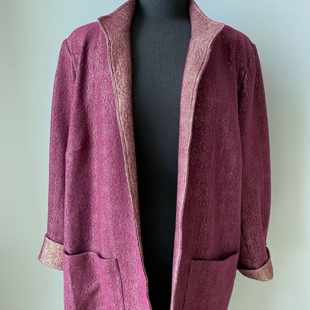 CHICO'S: LIGHT WEIGHT JACKET